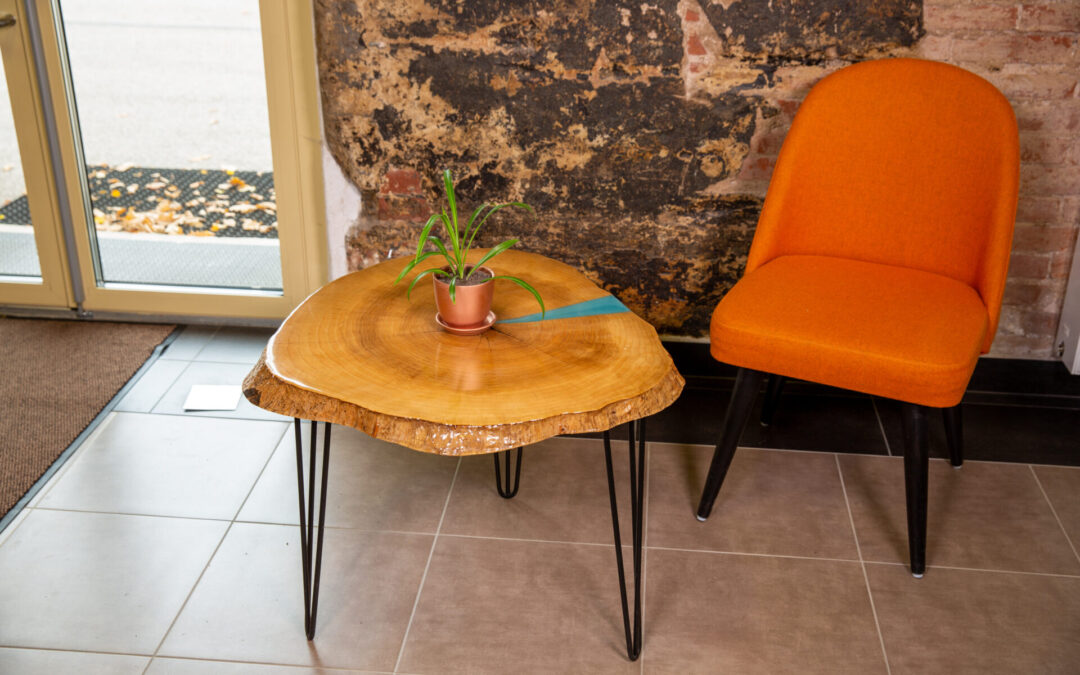 Epoksiidmööbli märksõnad on vastupidavus ja kordumatus